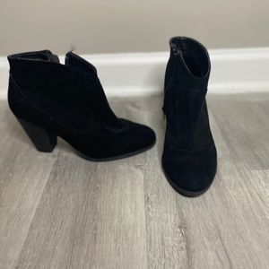 Charlotte Russe black heeled booties